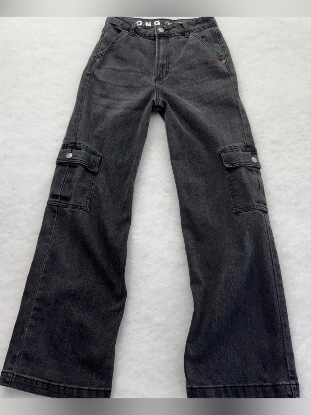 Awesome Y2K vibe SONG cargo street jeans in black EUC